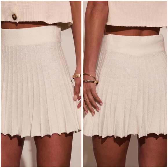 VICI Enzo Knit Mini Skirt in Off-White M NWT - Picture 3 of 10